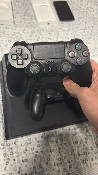 Пс 4 с двумя джостиками