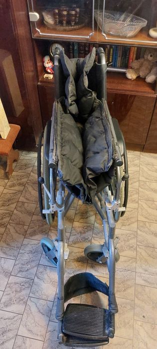 Инвалидная коляска