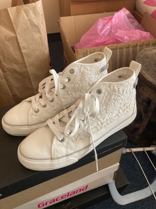 Кецове Mustang , кожа ,  запазени