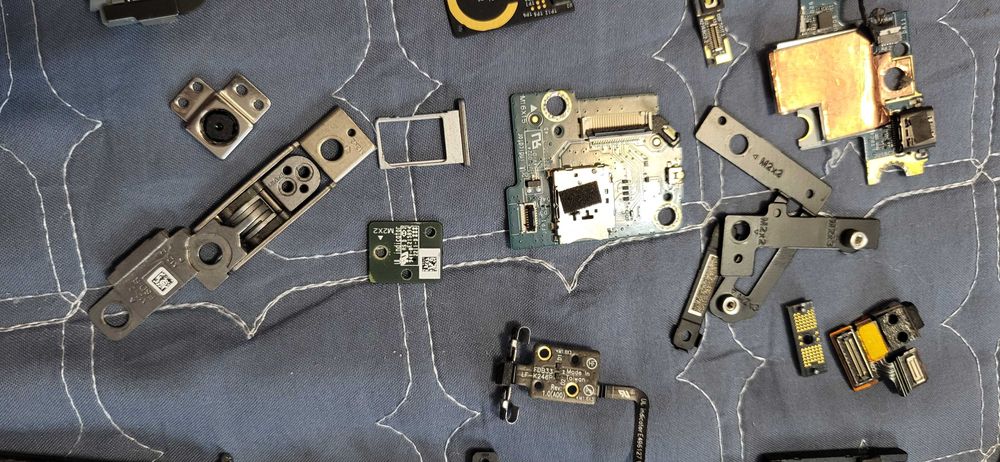 Piese Tableta DELL Latitude 7320 2 in 1 piese doar piesele tot 200 lei