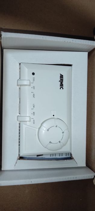 Электронный термостат Aermec WMT10