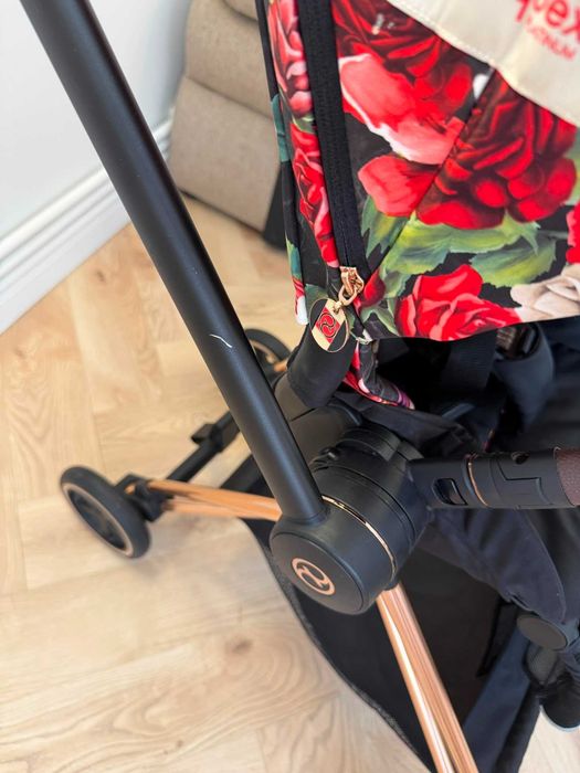 Cărucior Cybex Mios Rose Gold Dark Blossom