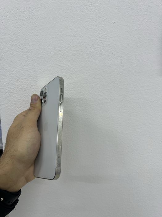 Продам Iphone 12 pro 256GB