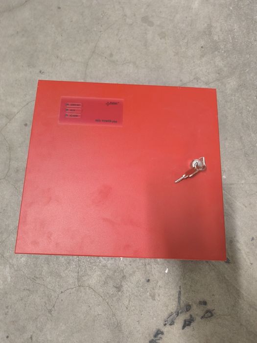 Vând surse 24V, curent continuu