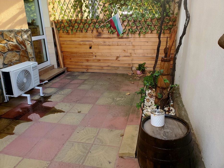 Дава се под наем Офис в Пазарджик, Център - 50 кв.м за 255 € - Снимка #3