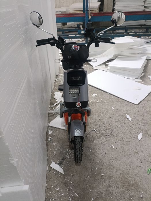 Skutr sotladi sirochni