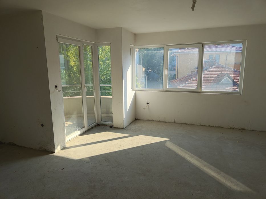 Продава се Тристаен апартамент в Хасково, Училищни - 92 кв.м за 1631 €/кв.м - Снимка #5