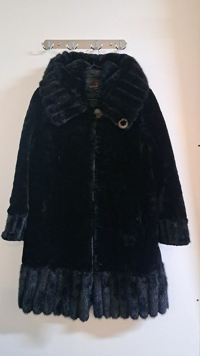 Продам женскую шубу