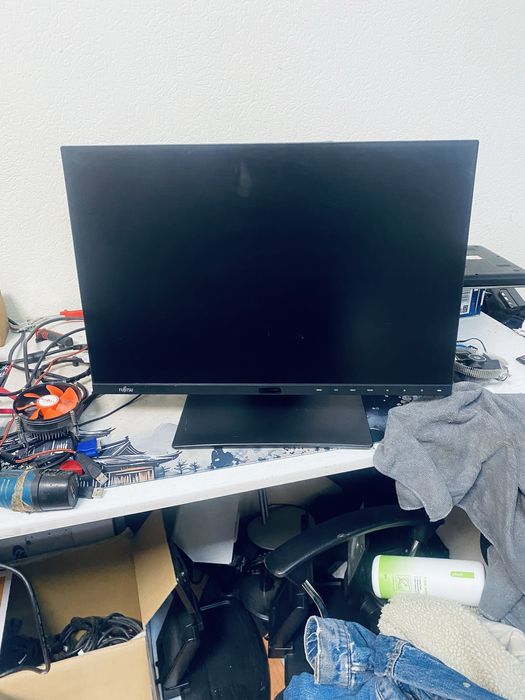 Продам монитор 24 диагональ