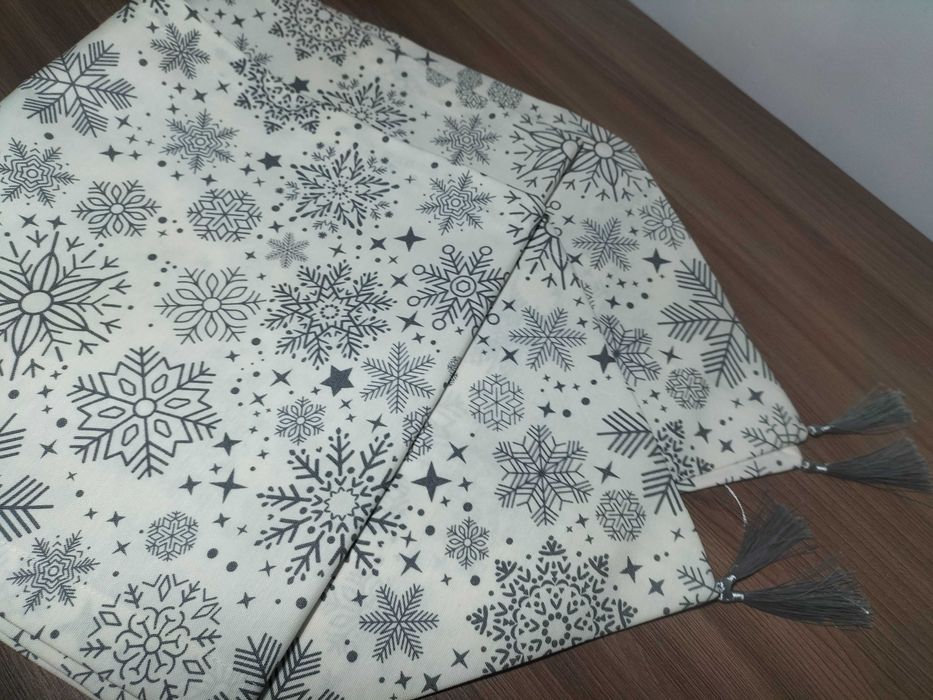 Дорожка на стол Раннер с орнаментом