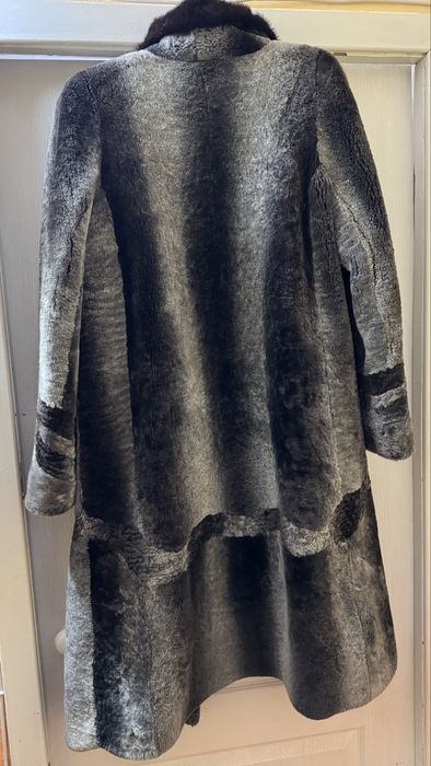 Продам шубу 48 размера!