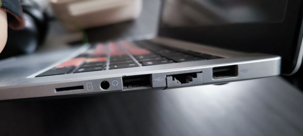 Продам ноутбук Intel