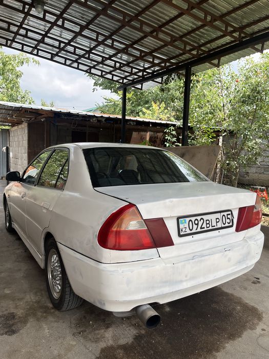 Mitsubishi Lancer 97-й год