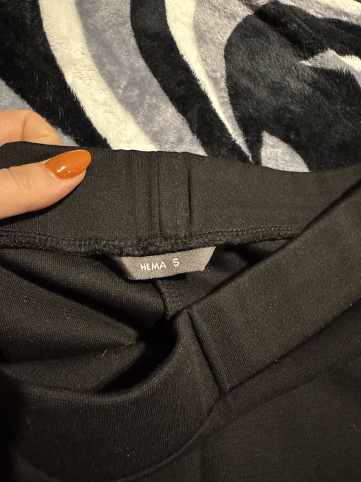 Fusta neagra mulata Hema