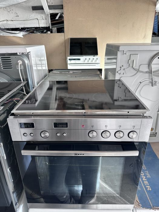 Печка +гаранция.  NEFF. Kонвекция. Керамичен плот.Доставка   за София