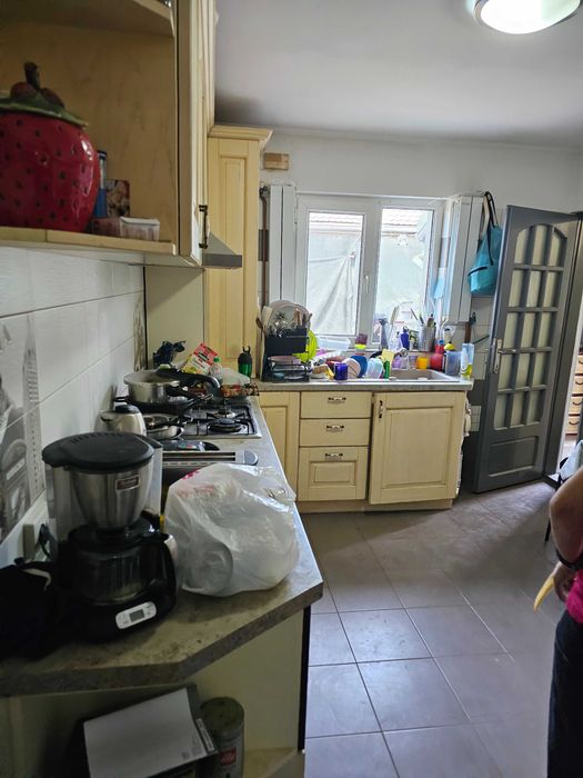 Inchiriez casa 3 camere semimobilata or. Pantelimon, Ilfov