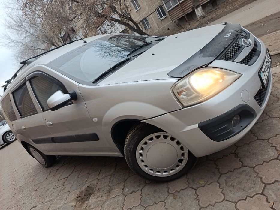 Продам Ларгус 7 местный