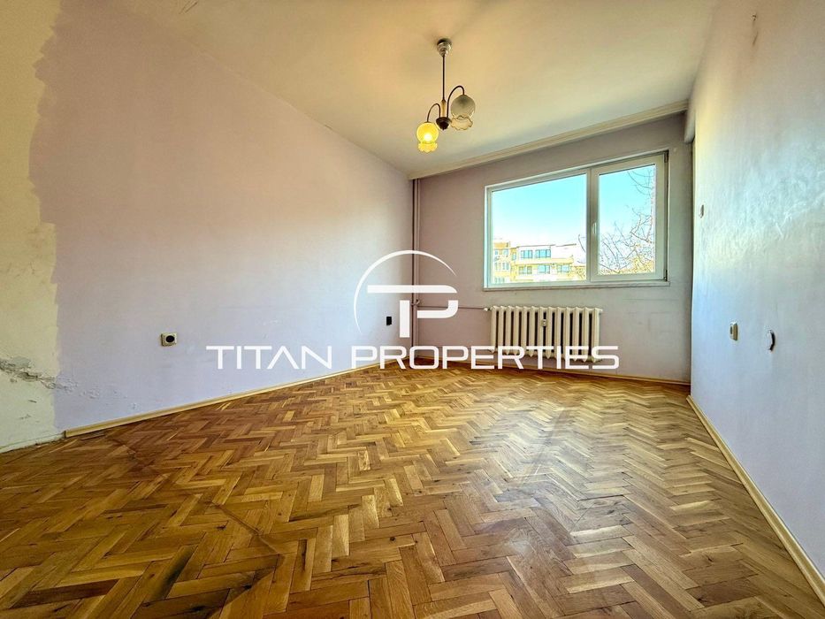 Ключ в агенцията! Тристаен апартамент в кв. Кършияка