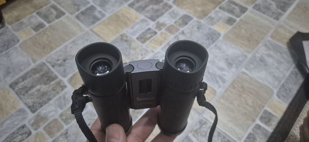 Binoclu Nikon nou nouț
