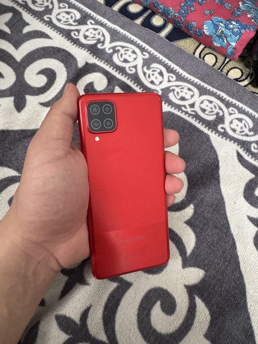 Продам самсунг а 12