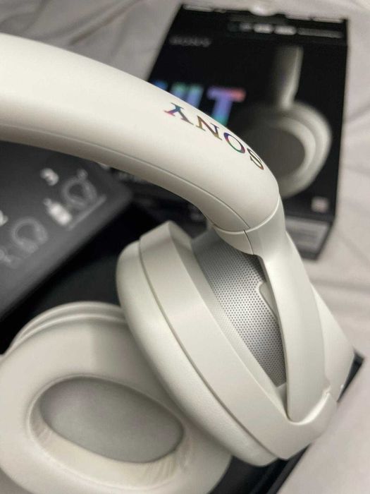 Casti SONY Ult Wear WH-ULT900N Off White