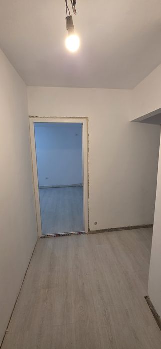 Vand apartament 2 camere Navodari