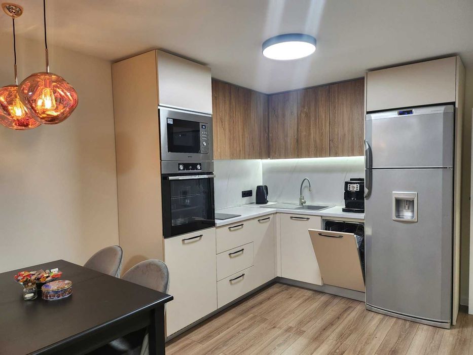 Дава се под наем Тристаен апартамент в Варна, Чайка - 67 кв.м за 950 € - Снимка #3