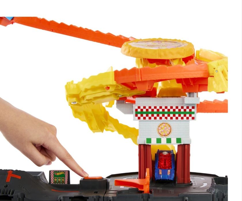 Hot Wheels® CITY Игрален комплект Атаката на кобрата с количка