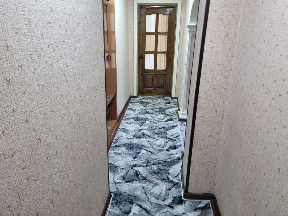 Chorsu bozor 2 xonali kvartira