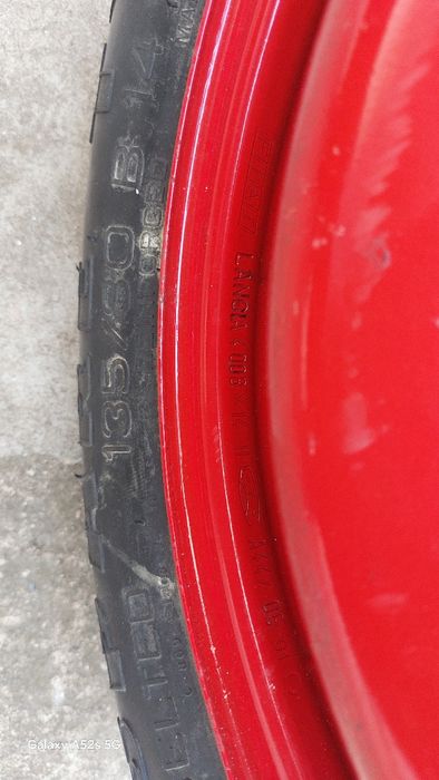 Резервна гума тип патерица