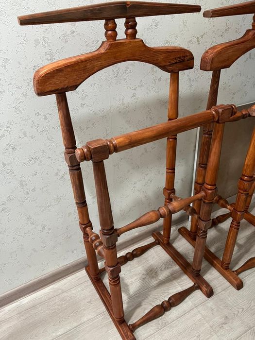 Продаются Напольные вешалки