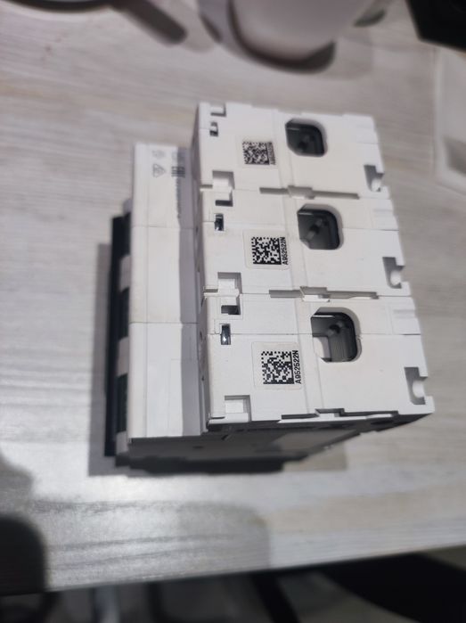 Продается автомат Schneider 125A