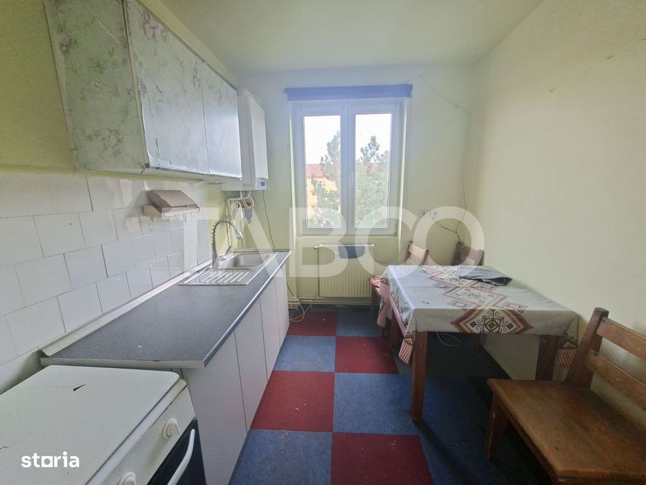 Apartment de vanzare 2 camere si balcon Cedonia Mihai Viteazul