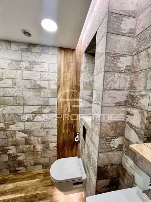 Дава се под наем Двустаен апартамент в Пловдив, Кючук Париж - 70 кв.м за 765 € - Снимка #14