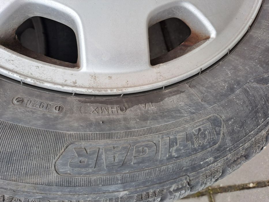 Оригинални джанти 15" с зимни гуми, ауди 5х112 ЕТ45. 4 бр.