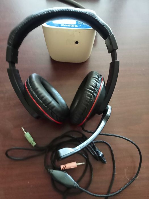 Наушники с микрофоном