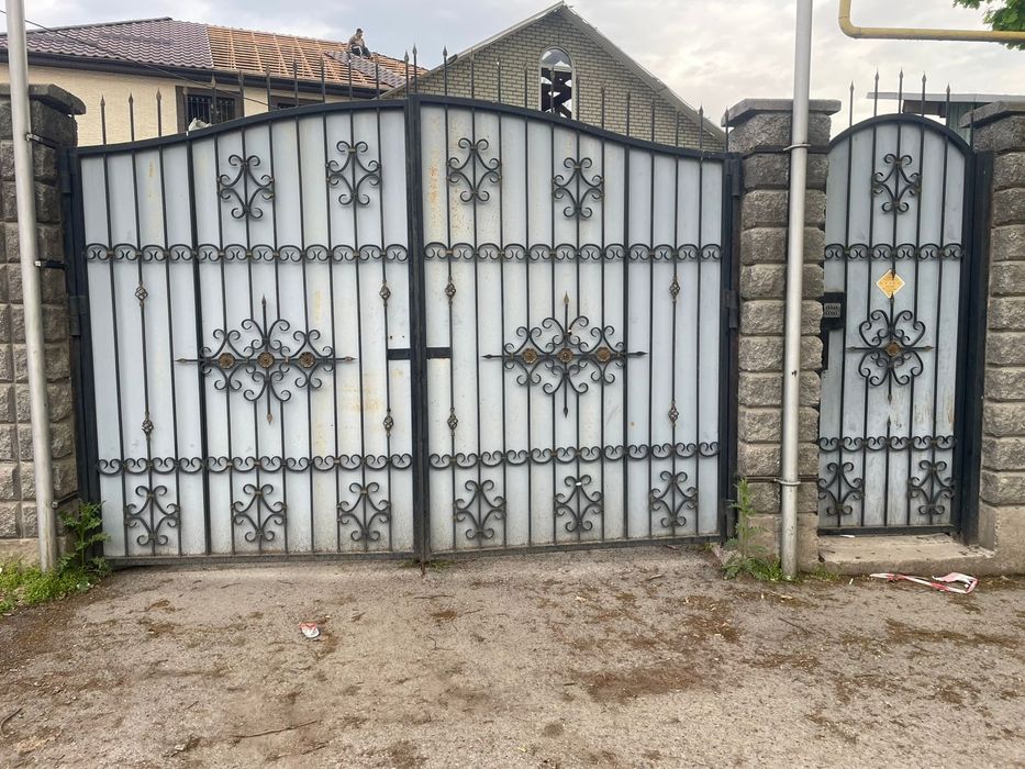 Ворота хороший сост