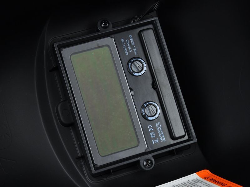 Каска за заваряване със самозатъмняващ се филтър, пламък