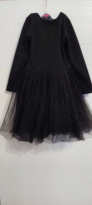 Черна рокля за малка госпожица