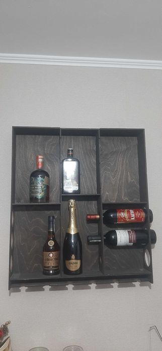 Настенный бар с наполнением