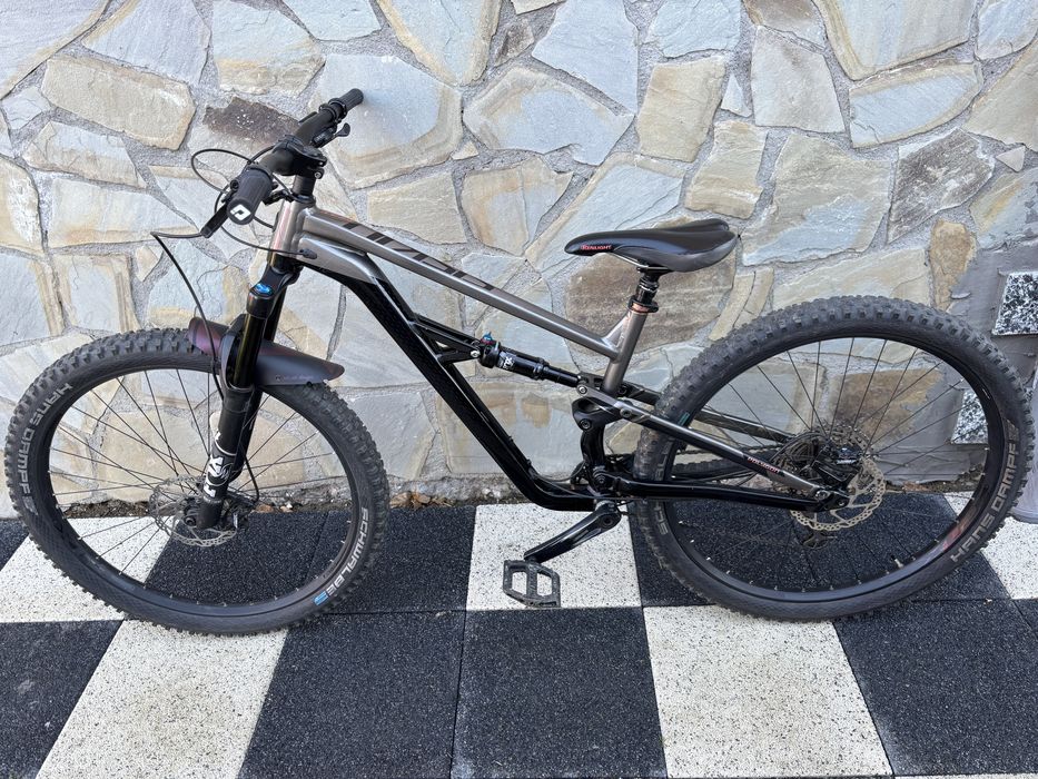 Bicicleta Polygon Siskiu T8 Charcoal Black 29