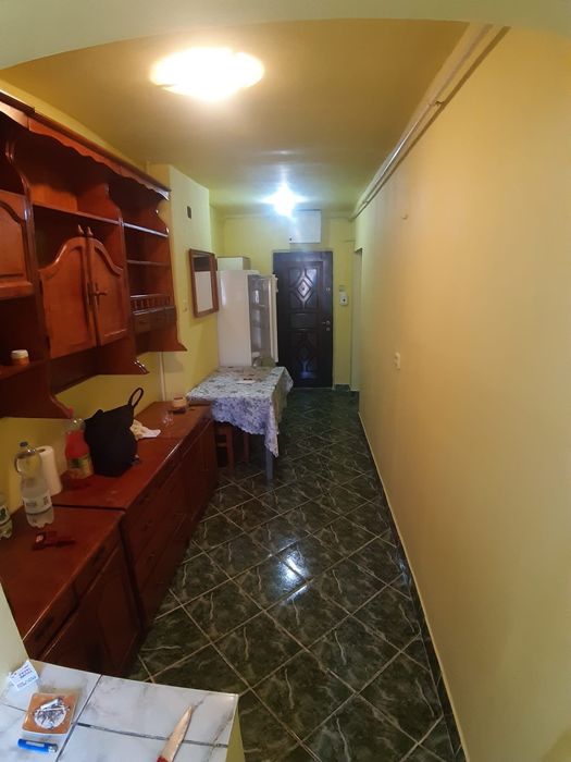 Garsoniera de închiriat