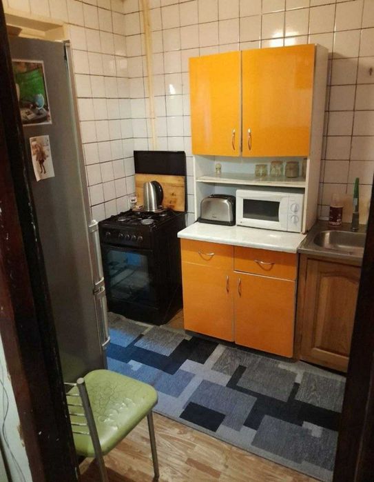 Квартира продается метро Мирзо Улугбек 2/3/4 балкон 2/6 Чиланзар 4 кв