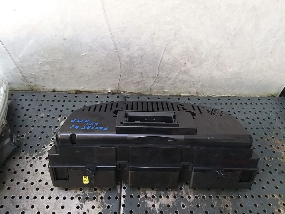 Ceasuri bord diesel vw passat b6 3c a2c53117394 a2c53042108