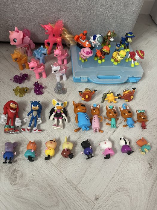 Игрушки маленькие