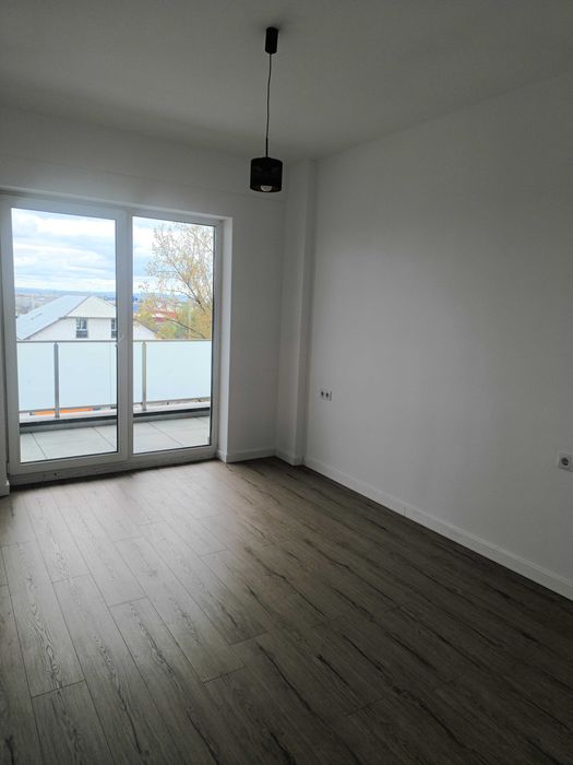 Proprietar, Bloc nou, apartament cu 2 camere, etaj 3