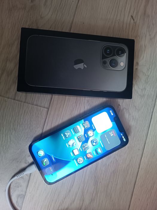 Обменяю айфон 13 про на 128