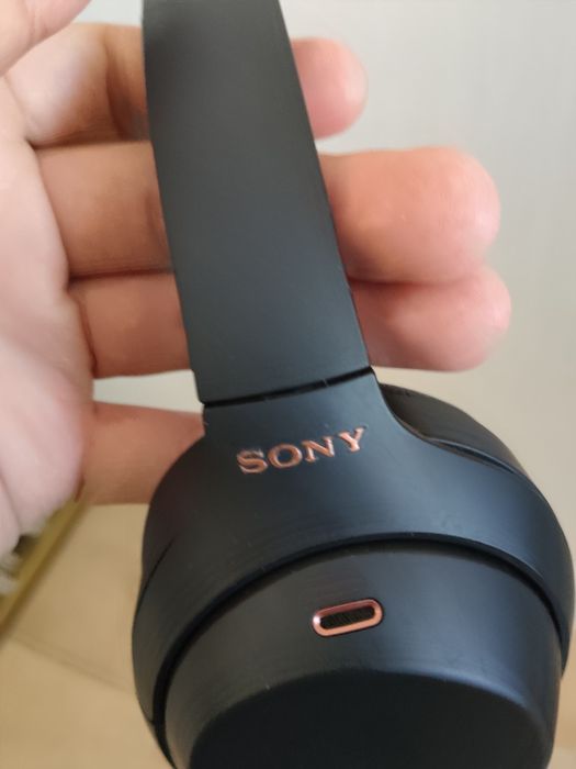 Продам Наушники Sony оригинал
