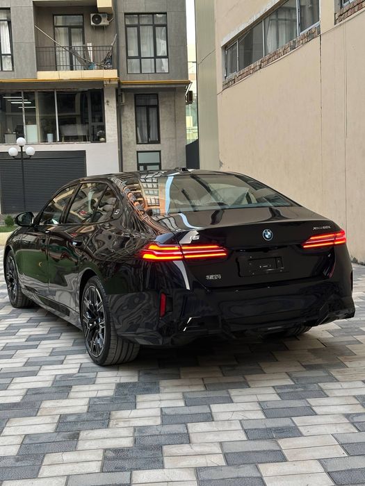 Bmw i5 50l продается
