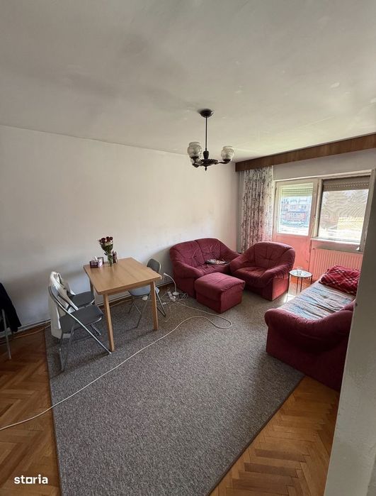 Apartament cu 3 camere, et. 2 din 4, Bul. Independentei , Micro 17